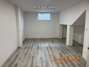 GARSONJERA, PETROVARADIN